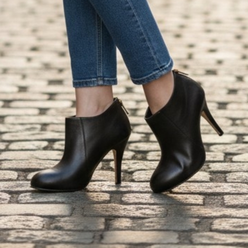 ALDO Marina Black Heeled Ankle Boots 8 Gold Back Zip Mob Wife Dark Academic